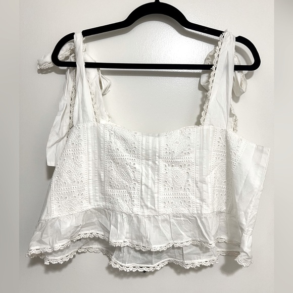 FARM Rio White Eyelet Top - Picture 3 of 4